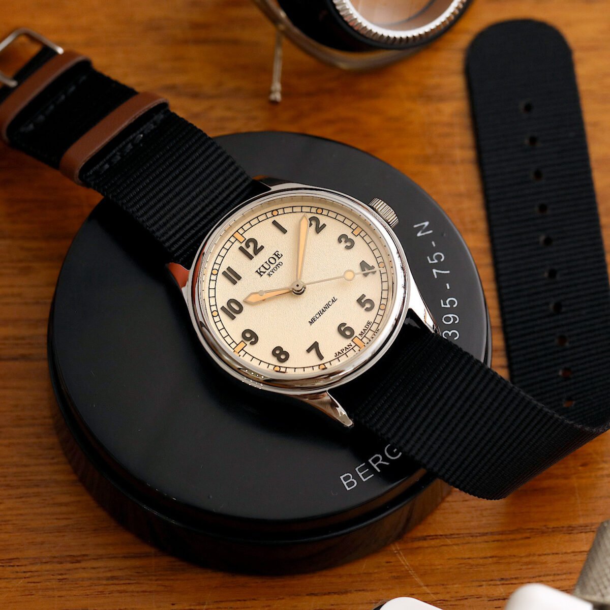 KUOE Old Smith 90-002 Large 38mm automatic no-date watch black strap full