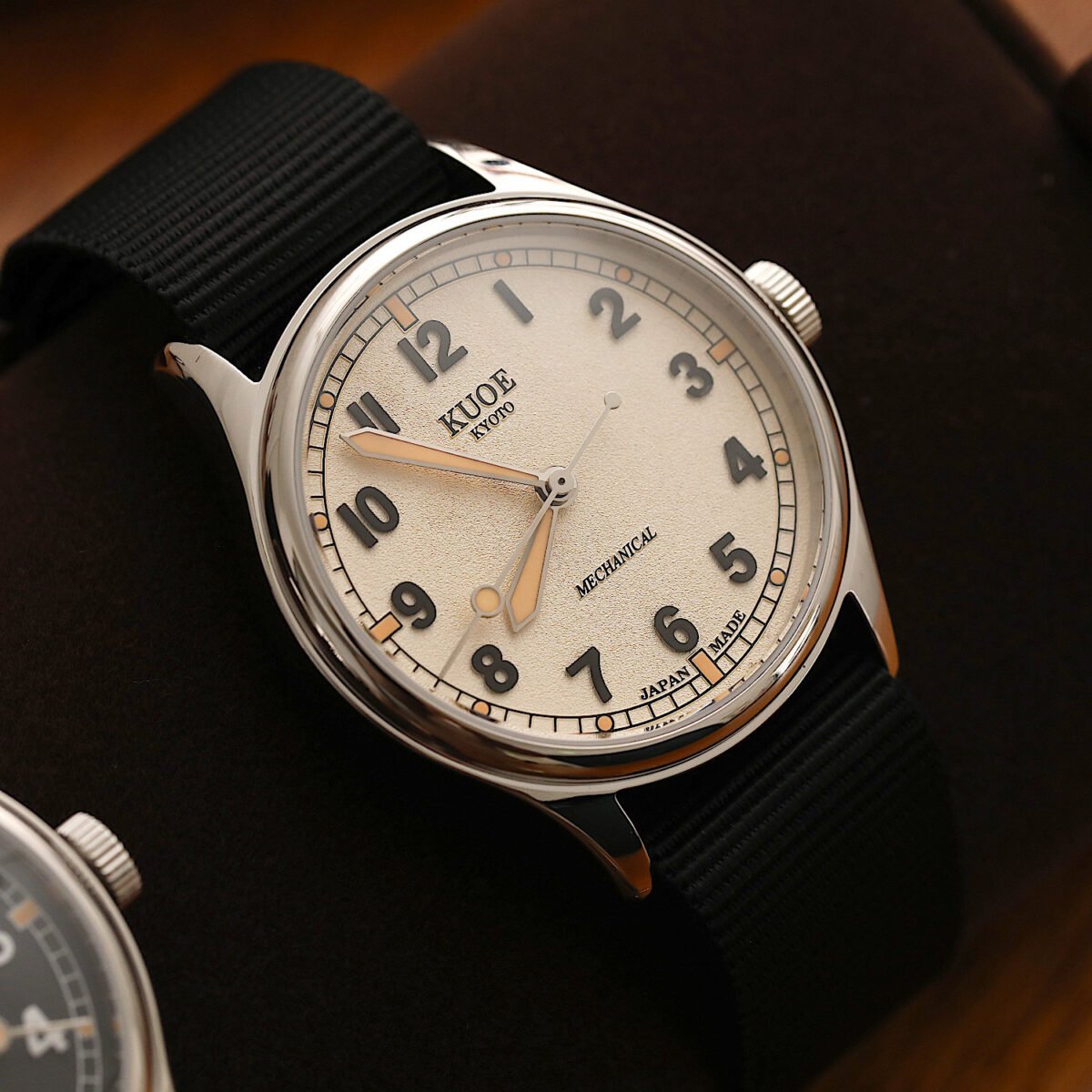 KUOE Old Smith 90-002 Large 38mm automatic no-date watch black strap