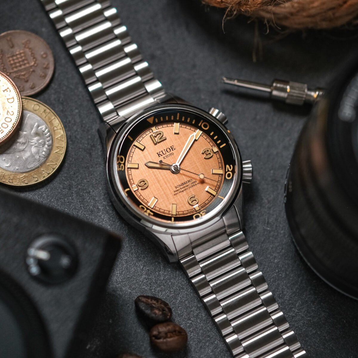 KUOE SOMBRERO 90-011 Salmon Pink linen textured dial Miyota 9039 20 BAR flat shot