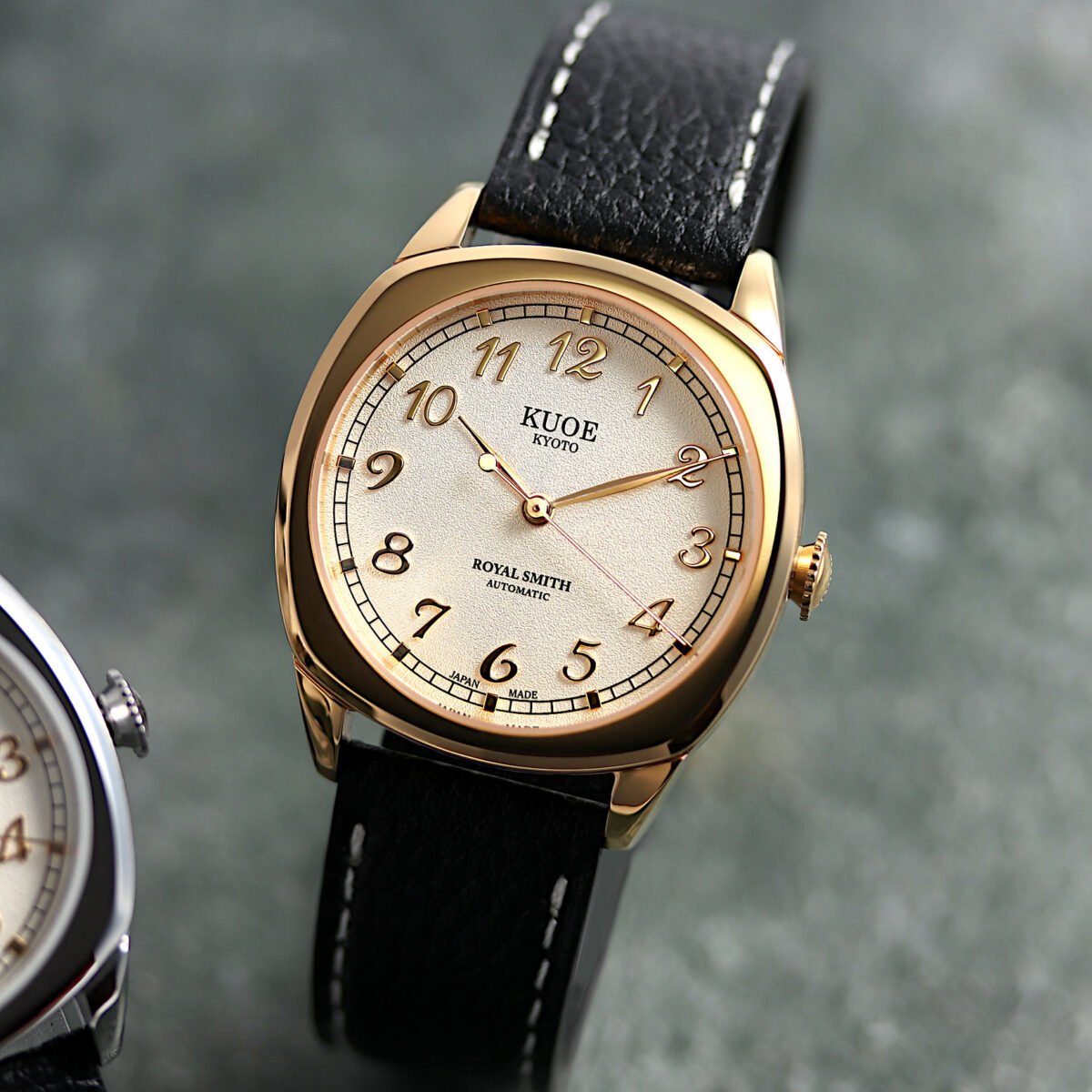 KUOE ROYAL SMITH 90-008 Automatic – Gold Case & Gold Indices black leather strap straight shot