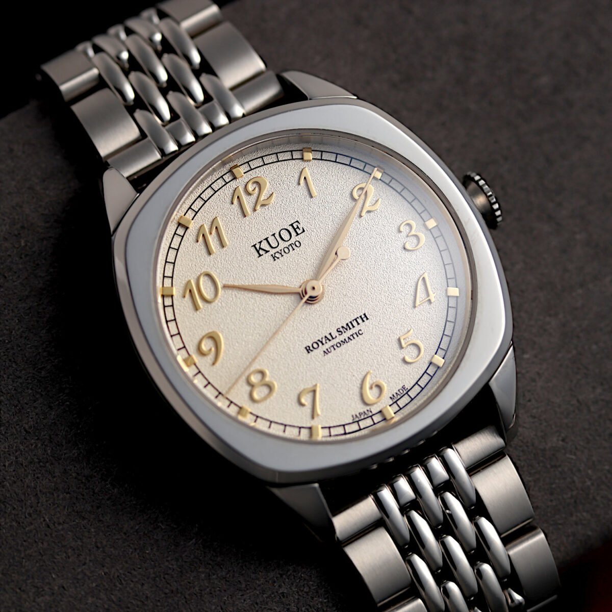 ROYAL SMITH 90-008 Silver / Gold with Stainless Steel Bracelet shot right