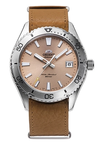 orient-diver-design-40-ra-ac0q05p-automatic-apricot-dial-leather-strap-watch