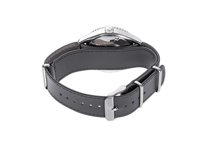 Alternative view of Orient Diver Design 40 RA-AC0Q07V "Mako" Otomatik Erkek Kol Saati