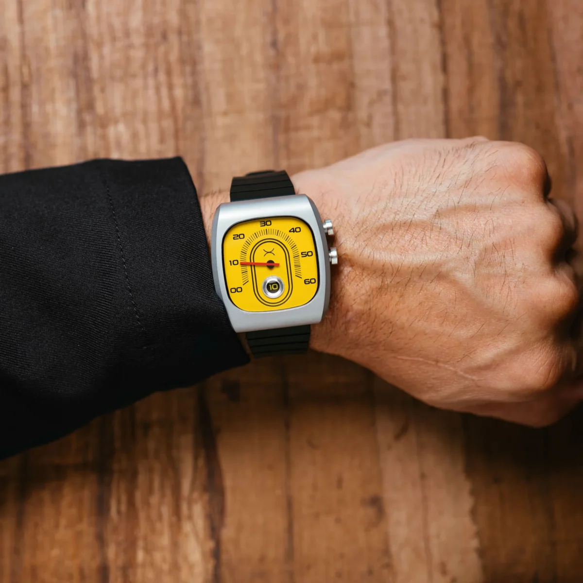 Alternative view of Xeric Retroscope Jump Hour Caution Yellow Quartz Erkek Kol Saati