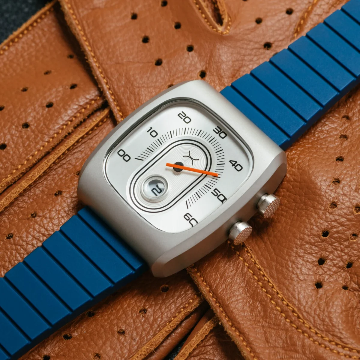 Alternative view of Xeric Retroscope Jump Hour Silver Blue Quartz Erkek Kol Saati